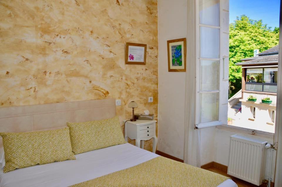 Auberge Des 7 Tours Martel Eksteriør billede